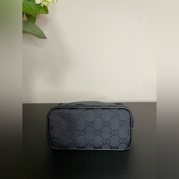 Gucci GG Monogram Canvas Pouch in Brand New Condition - Picture 6 of 13